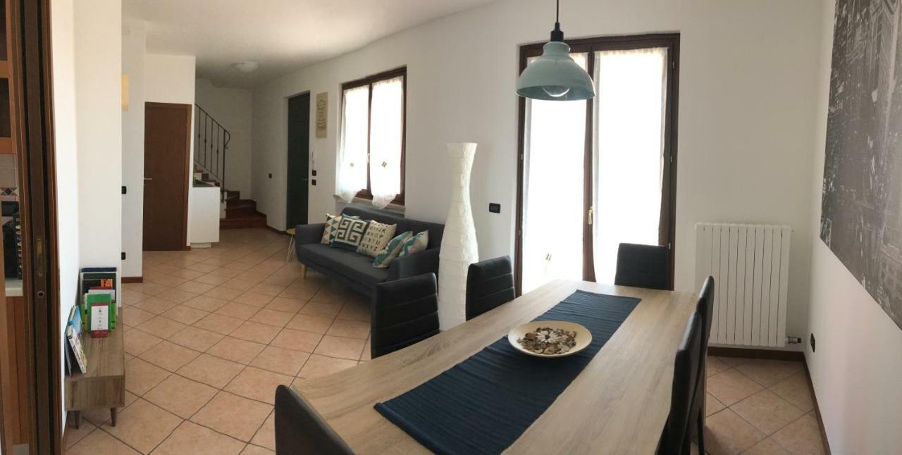 Casa Dany Hotell Lugagnano Exteriör bild