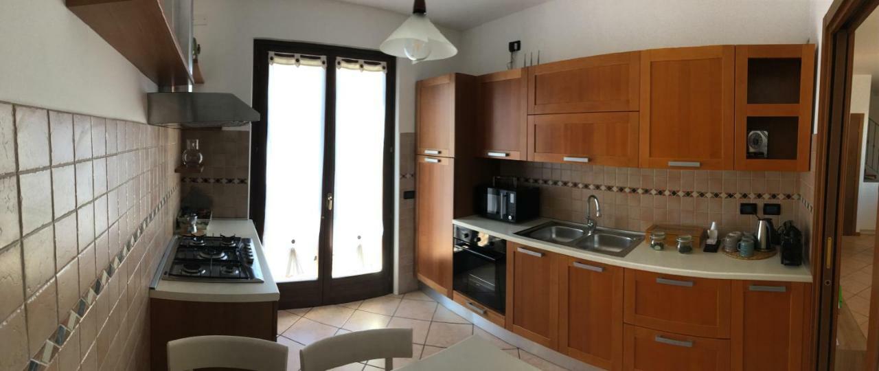 Casa Dany Hotell Lugagnano Exteriör bild