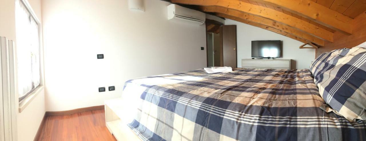 Casa Dany Hotell Lugagnano Exteriör bild