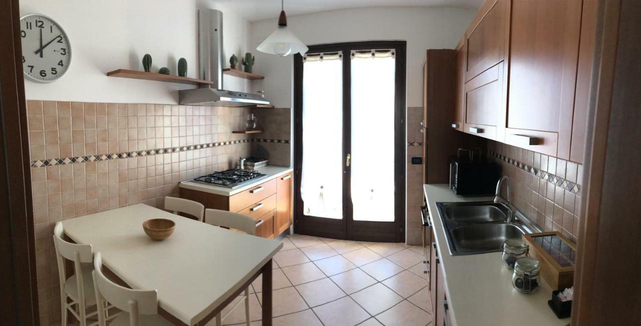Casa Dany Hotell Lugagnano Exteriör bild